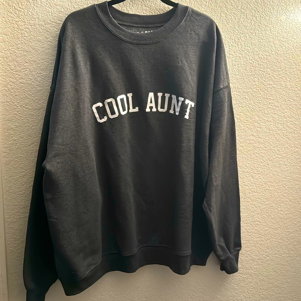 BFFS & BABES “Cool Aunt” sweatshirt